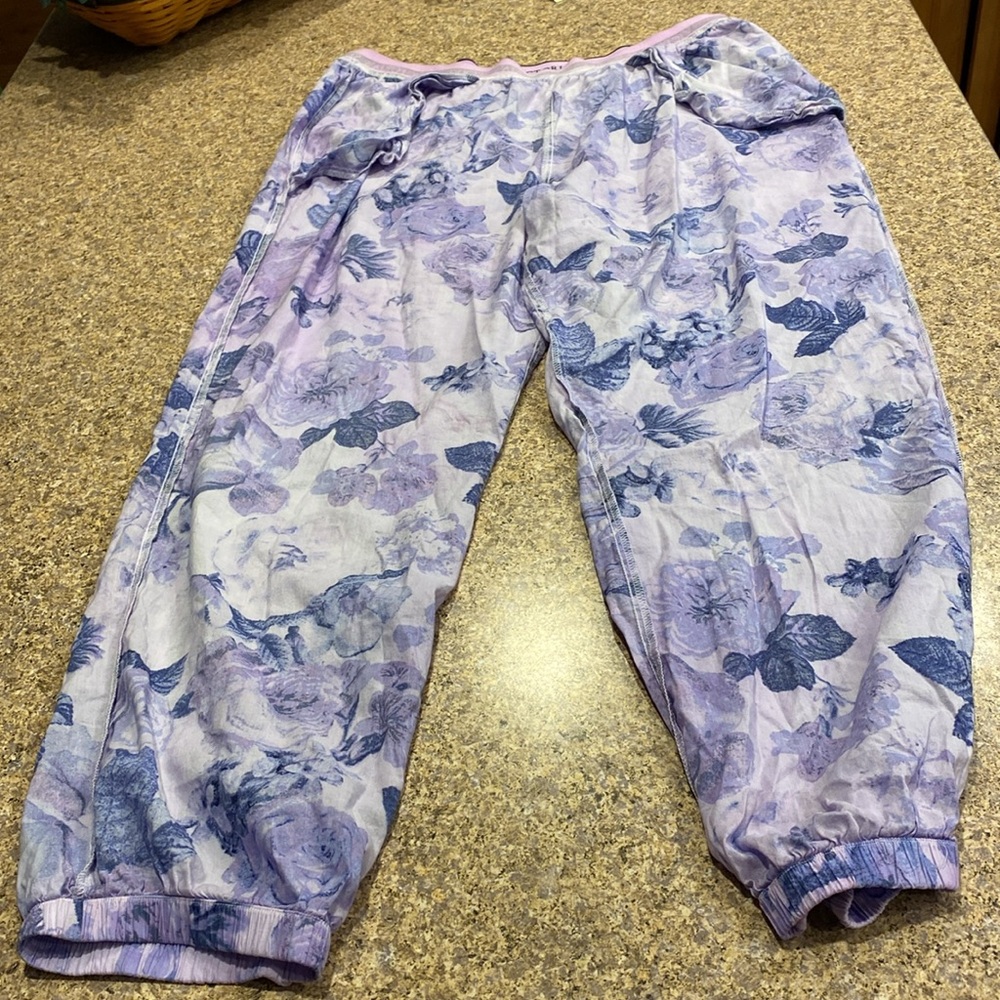 Victoria’s Secret Pajama Bottoms Pants Floral Lightweight Large - Picture 16 of 17